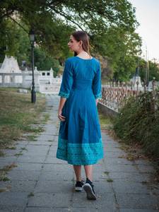 Robe Mandakini en tissage à la main, style bohème, en coton, longueur mollet, décontractée, occasionnelle, fabriquée à la main, mode éthique - Product Image 5