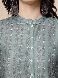 Dernière tendance : Kurta élégante pour femme, imprimé floral, en polyester, à manches longues, col mandarin, lavable, idéale pour l'été - Product Image 3