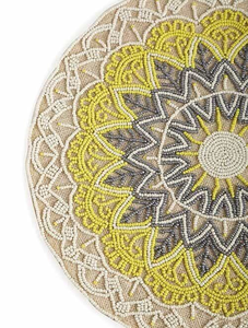 Tapis de table design floral artisanal | Napperon élégant en perles de verre pour décor de table à manger, mariages et paramètres de table de fête - Product Image 2