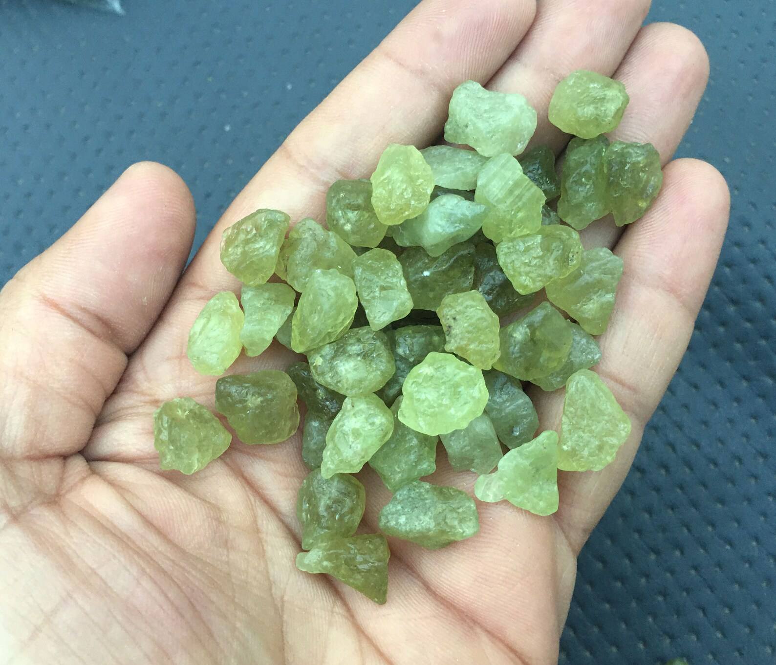 สีเขียว