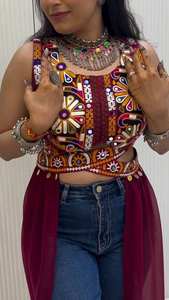 PARA ESTA PRÓXIMA TEMPORADA DE NAVARATRI, NUESTRO EXCLUSIVO LEHENGA CHOLI DE SECADO RÁPIDO Y COMPLETAMENTE COSTURADO PARA FIESTAS - Product Image 4