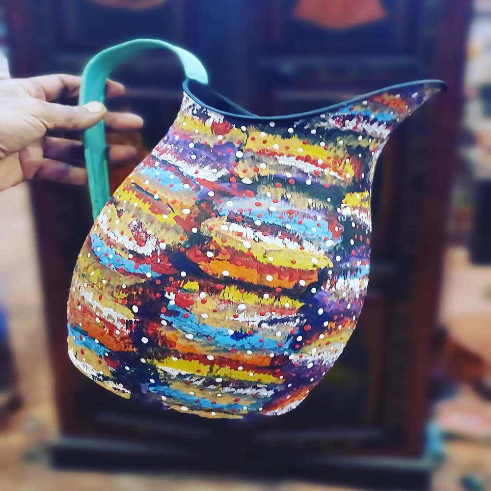 สีดำสีกากี