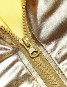 Logotipo personalizado 100% poliéster satén bombardero béisbol invierno Letterman chaqueta para hombre barato oro satén Varsity chaquetas para hombres - Product Image 3