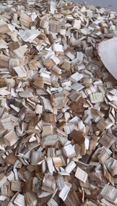 HKD NGUYEN HONG HANH 89 Embalaje OEM a granel del fabricante, virutas de madera natural para calderas de biomasa, producción de tableros MDF, exportación líder - Product Image 5