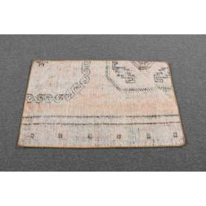 Alfombra Turca de 1.8x2.9 pies, Alfombra Pequeña Vintage, Alfombra Blanca con Diseño de Camuflaje Marrón - Product Image 3