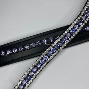 Banda de cuero para cejas de caballo, banda de lujo de 3 filas, cristales púrpura y plata, diamantes de imitación mega ostentosos - Product Image 5