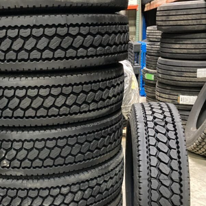 Neumáticos Radiales Sin Cámara para Camiones Comerciales, Nuevos en Tailandia, 295/75R22.5 16PR y 295/75/22.5 14PR, para Dirección y Tracción - Product Image 1