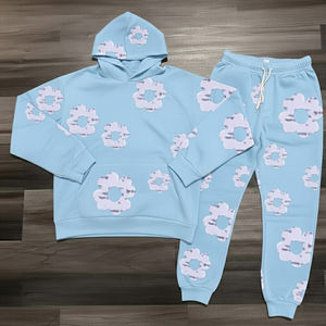 Conjunto Deportivo Informal de Invierno para Hombre, Sudadera Holgada con Estampado de Mezclilla Rasgada, Pantalones Deportivos Gruesos con Estampado Puff y Sudadera con Capucha - Product Image 1