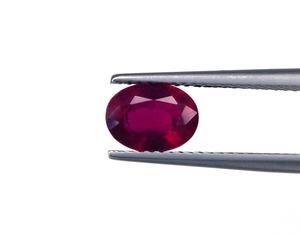 Meilleur prix rubis naturel 6x8mm calibré ovale coupe rose rougeâtre qualité fine traité thermiquement pierre précieuse en vrac pour la fabrication de bijoux - Product Image 1