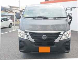 Nissan Urvan d'occasion 2022, 299 CV, 4 cylindres, conduite à gauche/droite, moteur essence, transmission manuelle, 100 % en parfait état de marche, sans accident - Product Image 3