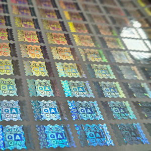 Étiquettes adhésives holographiques couleur argent Premium Digiteltech P4 pour emballage holographique découpé à l'emporte-pièce pour entreprises et magasins - Product Image 1