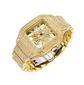 นาฬิกาสปอร์ตสำหรับผู้ชายทรงสี่เหลี่ยมประดับพลอยชุบทองหรูหราฮิปฮอปทำจากสแตนเลสสตีลเพชรเย็น - Product Image 3