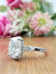 Anillo de compromiso y aniversario de boda de plata de ley elegante con diamante de corte cojín, regalo personalizado, moissanita VVS 100% con certificación GIA - Product Image 5