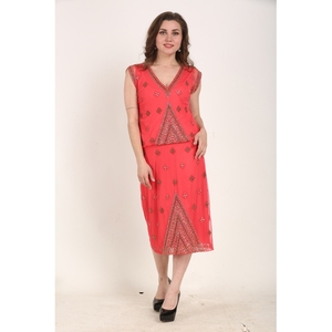 Vestido de Fiesta Indo-Occidental de Lujo Premium con Bordado de Coral y Elegante Diseño sin Mangas para Mujer - Product Image 1