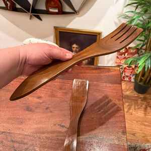 Cuillère en bois artisanale élégante et traditionnelle avec une finition lisse, écologique et de qualité alimentaire pour la cuisine quotidienne - Product Image 4