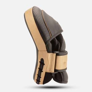 Nouvelles manchettes de frappe noires de conception innovante, fabriquées sur mesure en cuir de vachette véritable, manchettes de frappe souples pour la boxe - Product Image 1