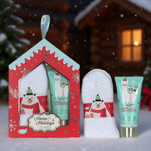 Set per la Cura della Pelle da Viaggio 'Felici Festività' con Sapone per Mani a Forma di Pinguino da 320ml, 'Hello Winter' - Product Image 3