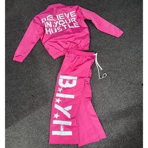 Pantalones Deportivos Ligeros de Moda, Pantalones Deportivos de Nylon de Pierna Ancha con Bordado Personalizado para Hombre y Sudadera con Capucha - Product Image 2