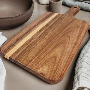 Planche à découper en bois massif artisanale de qualité supérieure pour la cuisine, la découpe, le service, design rustique, finition en bois naturel durable, ustensiles de cuisine - Product Image 2