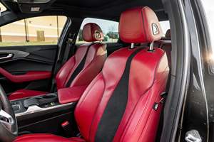 รถ SUV หรูหรา ปี 2023 เครื่องยนต์แบบดูดอากาศ ประสิทธิภาพสูง ภายในระดับพรีเมียม คุณสมบัติการขับขี่ขั้นสูง 7 ที่นั่ง เกียร์อัตโนมัติ - Product Image 3