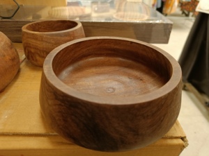 Décorations en bois poli faites à la main Boîtes en bois de table et panneaux muraux Artisanat en bois Articles d'artisanat - Product Image 2