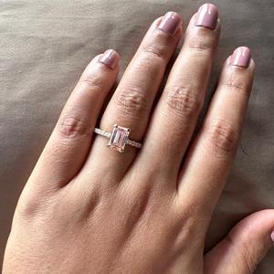 Anillo de Compromiso con Halo Oculto de Diamante Cultivado en Laboratorio, Corte Esmeralda, Color Rosa, con Certificado IGI, en Oro de 14k, Anillo de Bodas para San Valentín - Product Image 3