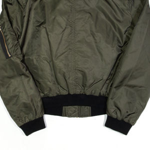 Chaqueta Bomber de Lona con Capucha para Hombre, con Logotipo Frontal, Premium, Impermeable, Ecológica, Estilo Béisbol y Motociclista - Product Image 6