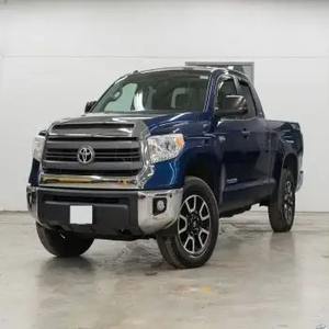 Tundra TRD Sport Pick up hilux diesel pick-up gauche et droit 2018 d'occasion à vendre - Product Image 4