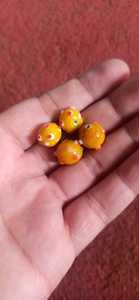 Cuentas de Vidrio Verde Hechas a Mano con Diseño Acanalado para la Elaboración de Collares, Pulseras y Joyería en Caja - Product Image 4