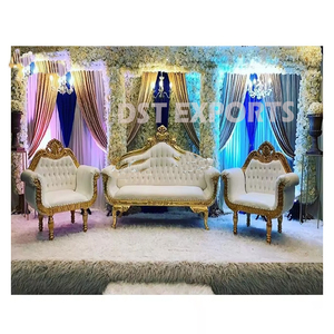 Conjunto de Sofás Color Marrón Dorado para Bodas, Diseño Moderno y Tradicional, Madera Tratada, Tamaño Personalizable para Eventos Elegantes, Receptores de Invitados, EE. UU. - Product Image 3