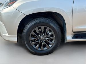 Lexus GX 460 AWD 2022 d'occasion en excellent état, prêt à être expédié - Product Image 4