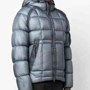 Veste d'hiver épaisse et chaude avec une isolation épaisse, un intérieur doux et des performances fiables en extérieur - Product Image 2