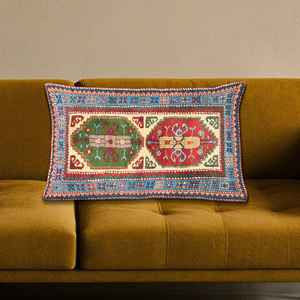 Almohada Estampada con Encanto Campestre: Suave, Acogedora, Decoración para el Hogar Hecha a Mano, 36"x36" - 90x90 cm - Product Image 5