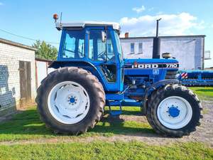 Tracteur FORD 7710 4x4 Diesel avec filtres, prise de force hydraulique et plus encore / Tracteur agricole fiable à vendre avec livraison rapide - Product Image 3