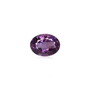 Ametyste de 6,54 carats, pierre précieuse brute, Iolite facettée en différentes formes - Coussin, Triangle, Ovale, Carré, Taille Émeraude, Certifiée GIA - Product Image 1