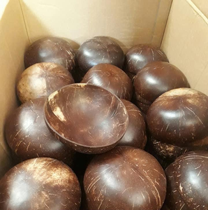 Bols en coquille de noix de coco avec de nombreuses utilisations comme décorations sculpturales ou utilisés pour prendre des photos de produits attrayantes - Product Image 5