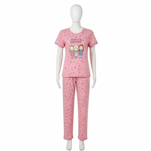 Vêtements de nuit pour femmes en coton polyester lisse avec impression numérique, tissu doux, vêtements de détente confortables pour la maison, assortis à la famille - Product Image 3