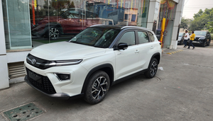 2024 Toyota Urban Cruiser Hyryder a la venta SUV compacto de alta calidad Grandes ofertas - Product Image 2