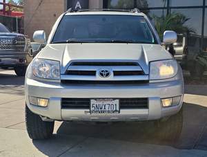 Toyota 4Runner Limited 2005, Color Titanio Metálico, Motor V8 de 4.0 Litros y 245hp, Transmisión Automática de 5 Velocidades, SUV 4x4 - Product Image 4