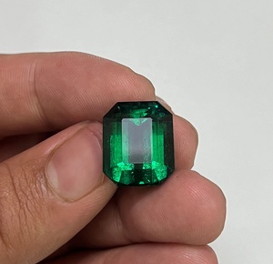 ธรรมชาติได้รับการรักษา16.46ขนาดใหญ่ได้รับการรับรองสีเขียวสดใสคุณภาพดีแปดเหลี่ยมรูปร่างแซมเบียมรกตโดย Sadiya นานาชาติ - Product Image 5