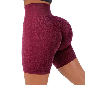 Vêtements de sport pour femmes, shorts de yoga, tissu léger, taille élastique, nouveau design, shorts pour le fitness - Product Image 3