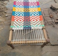 Charpai indien traditionnel artisanal en bois rustique, lit de jour robuste avec cordage, pour la maison, le jardin et l'appartement, console avec incrustations en os