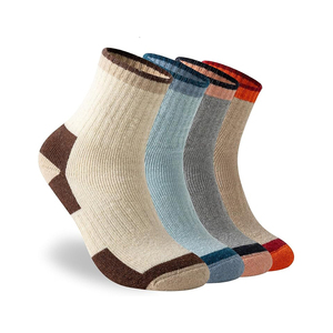 Chaussettes de sport ajustées, design de cheville effilée, en élasthanne, nylon et coton, pour une sensation sécurisée sans glissement ni pliage - Product Image 4