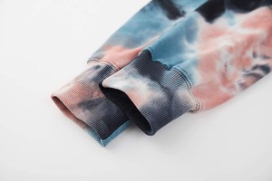 Casual manches longues Street wear Crop Tops Pullover Sweat à capuche Crop Top Femmes Tie Dye Hoodies - Product Image 3