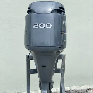 Moteur hors-bord 200 CV HPDI d'occasion en excellent état, faible nombre d'heures, d'origine. - Product Image 1