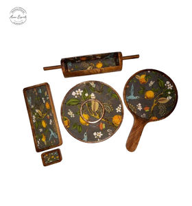 Fábrica al por mayor de madera de haya plato de Aperitivos en forma de ardilla bandeja para servir con compartimento para servir platos y aperitivos - Product Image 4