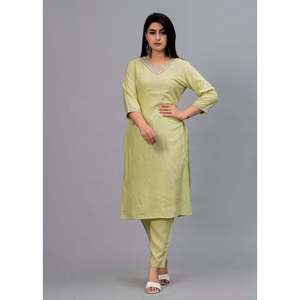 Conjunto de mujer verde oliva liso bordado Kurta con pantalones y Dupatta - Product Image 4