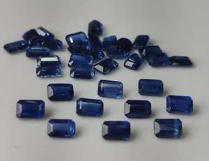 พลอยไคยาไนต์ธรรมชาติทรงแปดเหลี่ยมเจียระไนแบบเหลี่ยมเพชรพลอย ขนาด 3x5 มม.-8x10 มม. สีฟ้ามีประกายสี สำหรับทำเครื่องประดับ ขายส่ง - Product Image 4