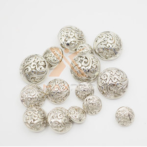 Botones de Hierro Ecológicos y Sostenibles para Uniformes Ceremoniales, Venta en Línea - Product Image 5