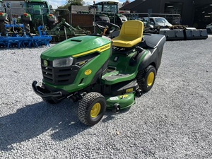 Tondeuse autoportée John Deere X167 de qualité supérieure, abordable, modèle 2022, très appréciée, prête à l'emploi - Product Image 3